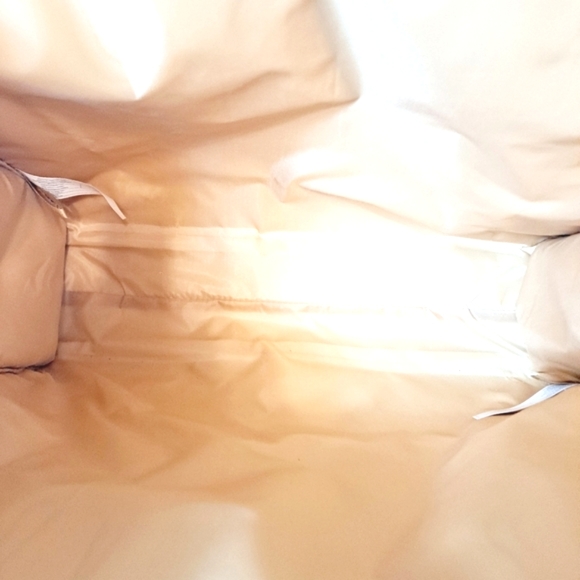 Gold Tote with Zipper Large - Picture 7 of 7